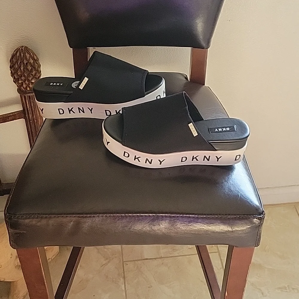DKNY wedge flats - Picture 3 of 5